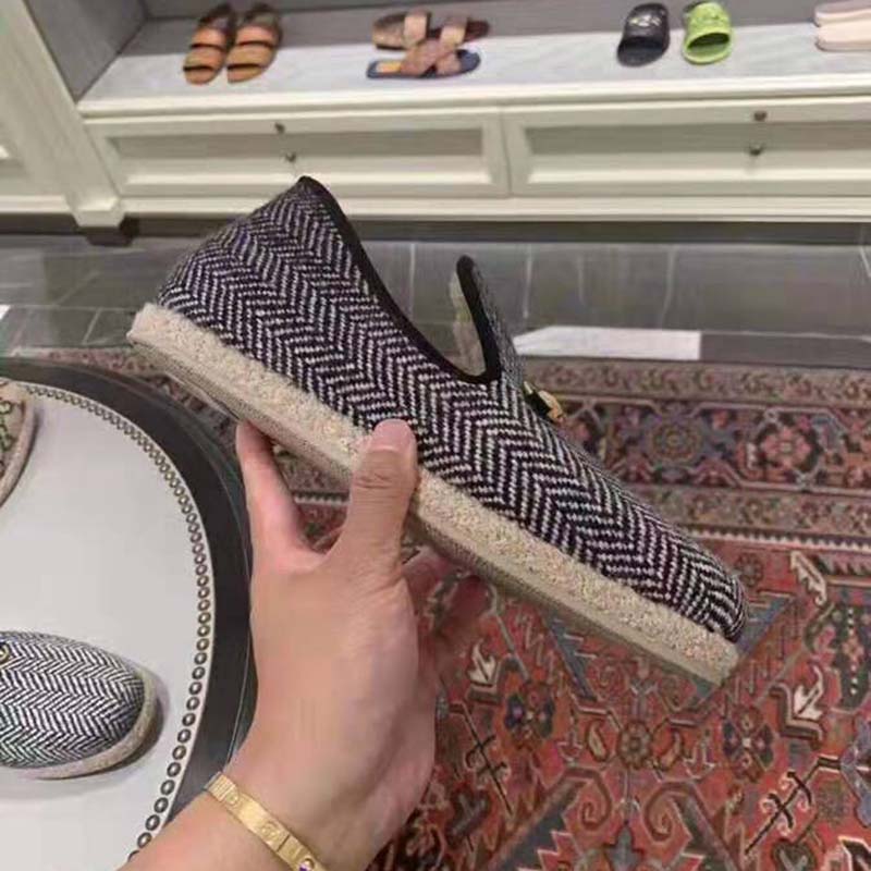 Gucci Unisex GG Herringbone Loafer in Blue and White Herringbone