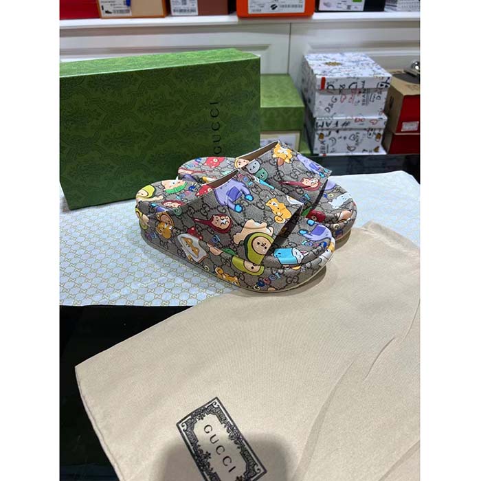 Gucci Unisex GG Animal Print Rubber Slide Sandal Beige Embossed Interlocking G Low Heel