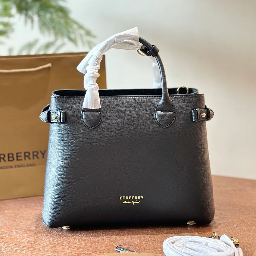 Luxury classic plaid handbag 1024071102