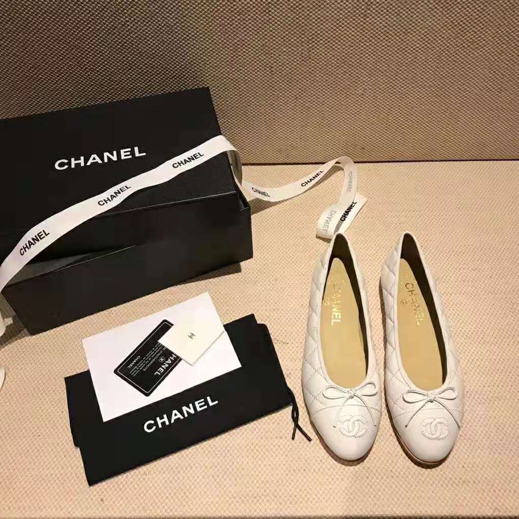 Chanel Women Ballerinas in Aged Calfskin Leather-Beige