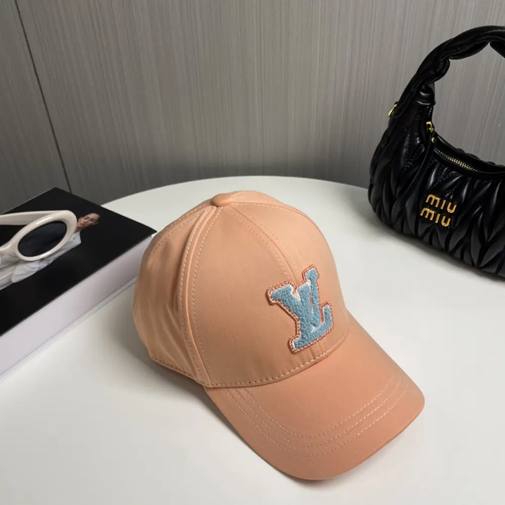 Louis Vuitton Unisex LV Signature Cap-Sunset M7377M
