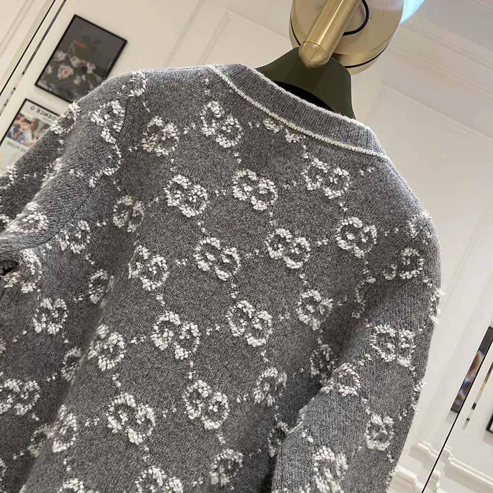 Gucci Women GG Wool Boucle Jacquard Cardigan 713300XKCNA1130