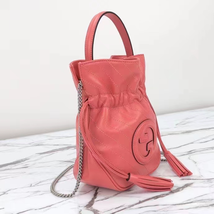 Gucci Women GG Blondie Mini Bucket Bag Pink Leather Round Interlocking G