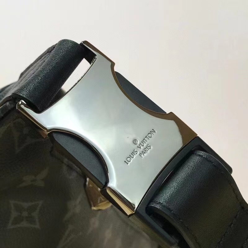 Louis Vuitton LV Men Discovery Bumbag PM Grey Monogram Eclipse Canvas