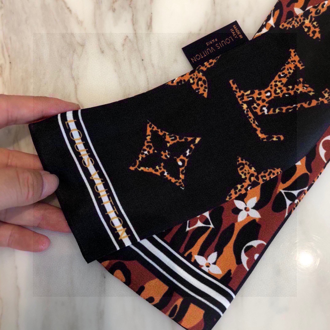 Louis Vuitton LV Women Monogram Giant Jungle Black Silk Bandeau Monogram Canvas