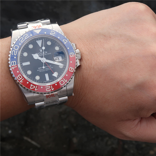 Rolex GMT-Master II PEPSI Oyster 40mm