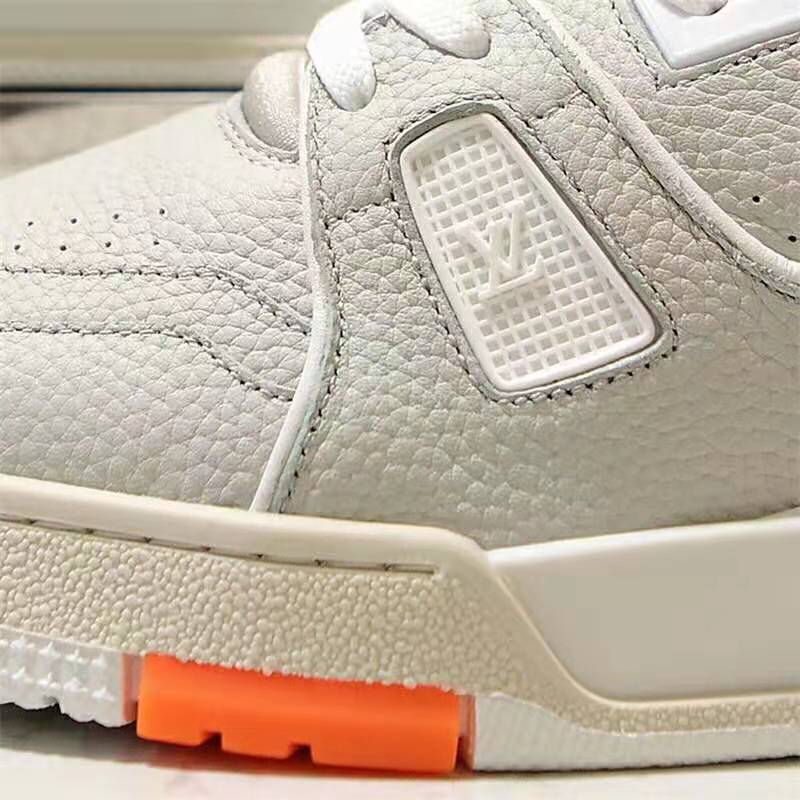Louis Vuitton LV Unisex LV Trainer Sneaker in Grained Calf Leather-White