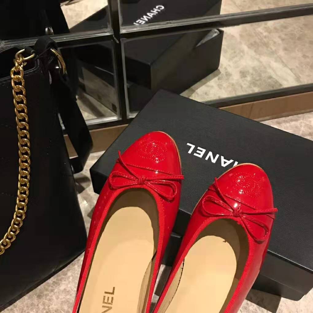 Chanel Women Ballerinas in Patent Calfskin Leather-Red