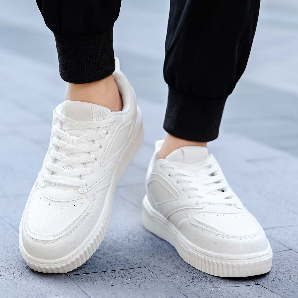 OEM Design Simple Trendy Men and Women Sport Casual Shoes High Quality Solid Color White Student Skate Shoes