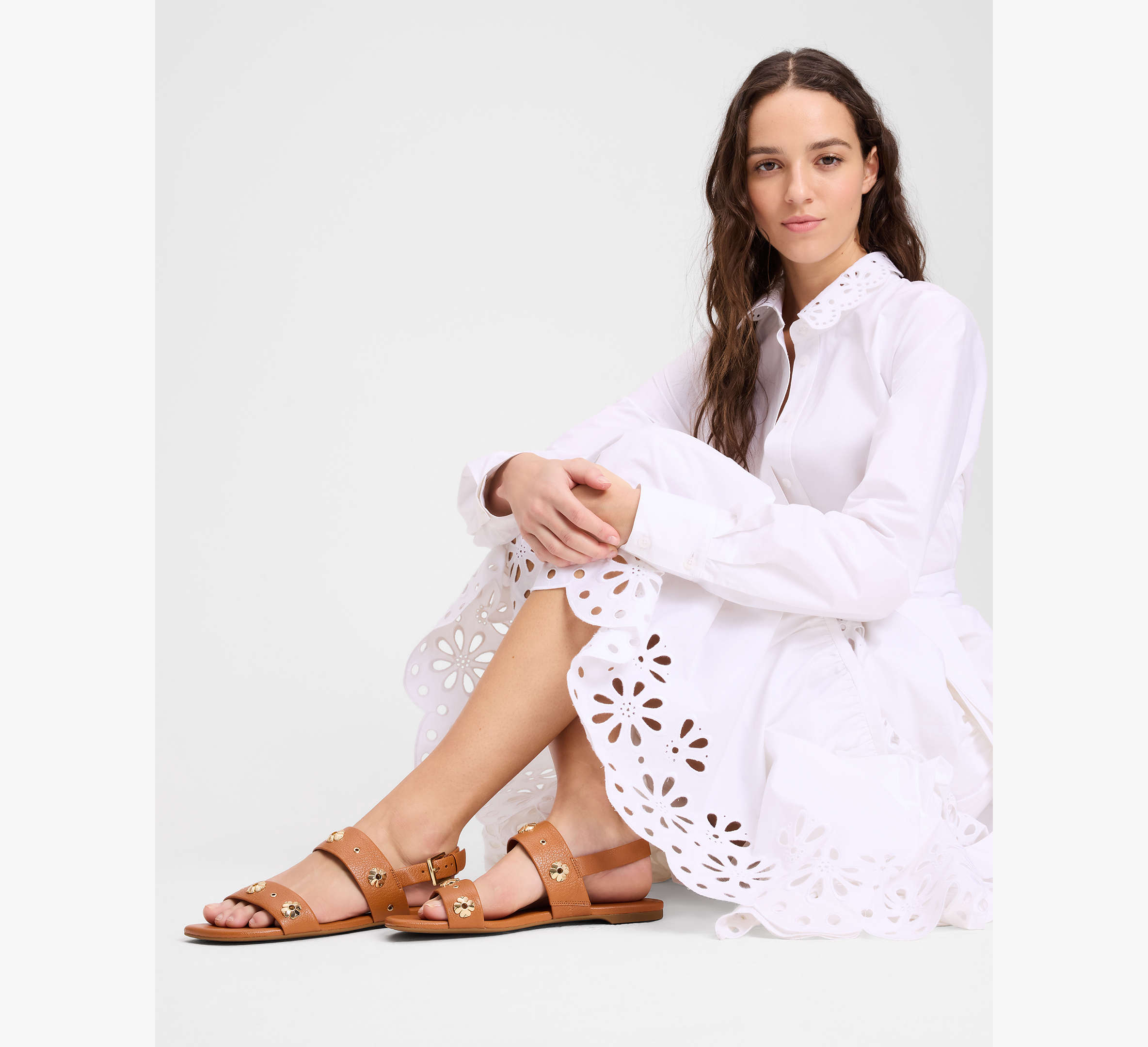 Spade Flower Stud Flat Sandals