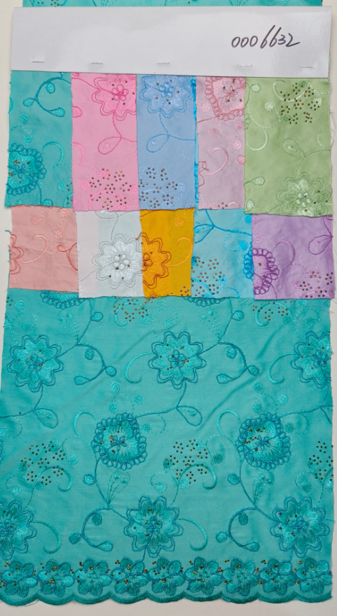 0006632 Corde torsadée à chevrons + strass