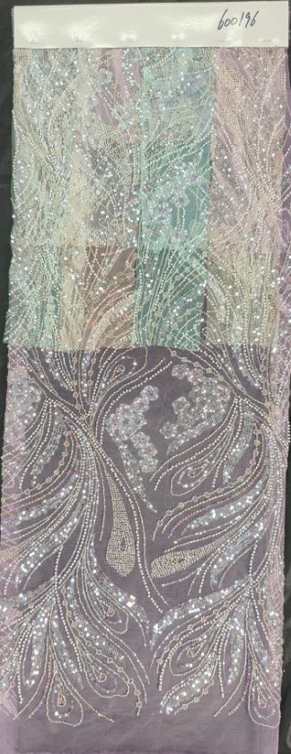 600196 Broderie de perles et de tubes à quatre perles + double pièce