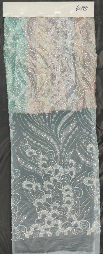 600195 Broderie de perles et de tubes à quatre perles + double pièce