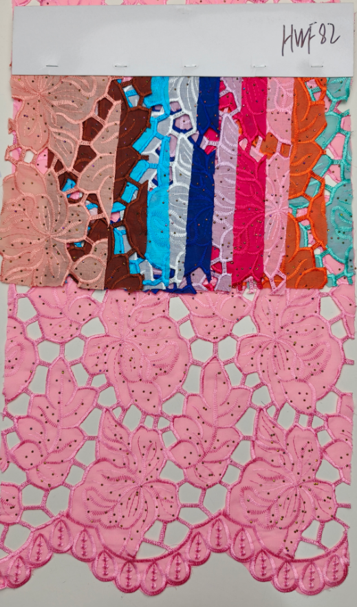 HWF82 Tissu imitation coton unicolore avec découpe laser et application de strass