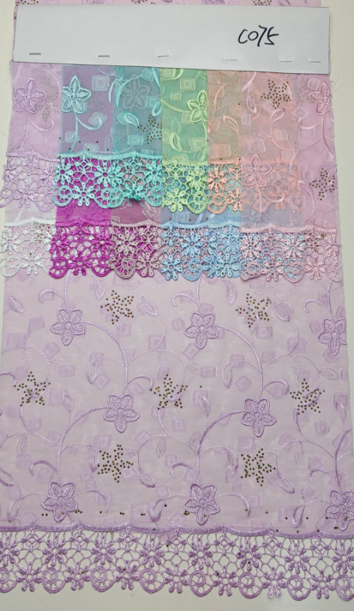 C075 Tissu en chiffon avec motif coupé, broderie 3D et application de strass
