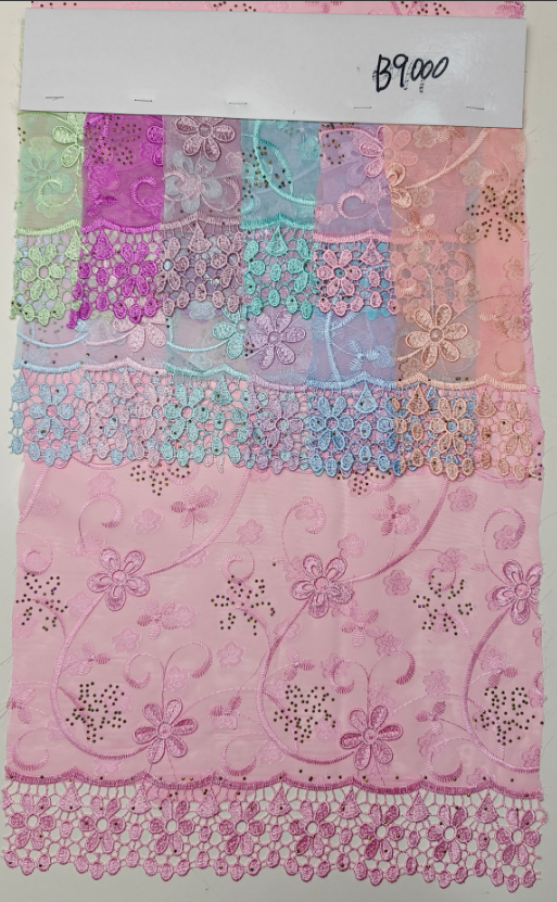 B900 Tissu en chiffon avec motif coupé, broderie 3D et application de strass