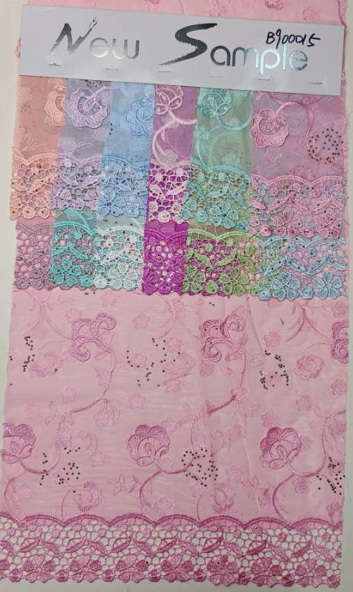 B900015 Tissu en chiffon avec motif coupé, broderie 3D et application de strass