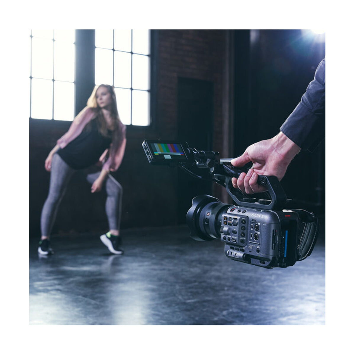 Sony FX6 Digital Cinema Camera Kit with 24-105mm Lens