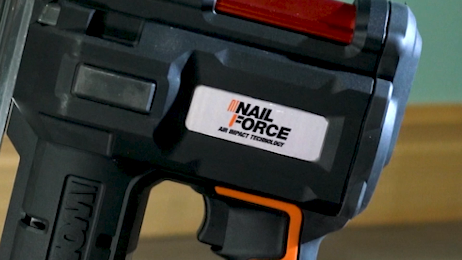 Worx WX840L 20V Power Share Cordless 18 Gauge Nail & Staple Gun