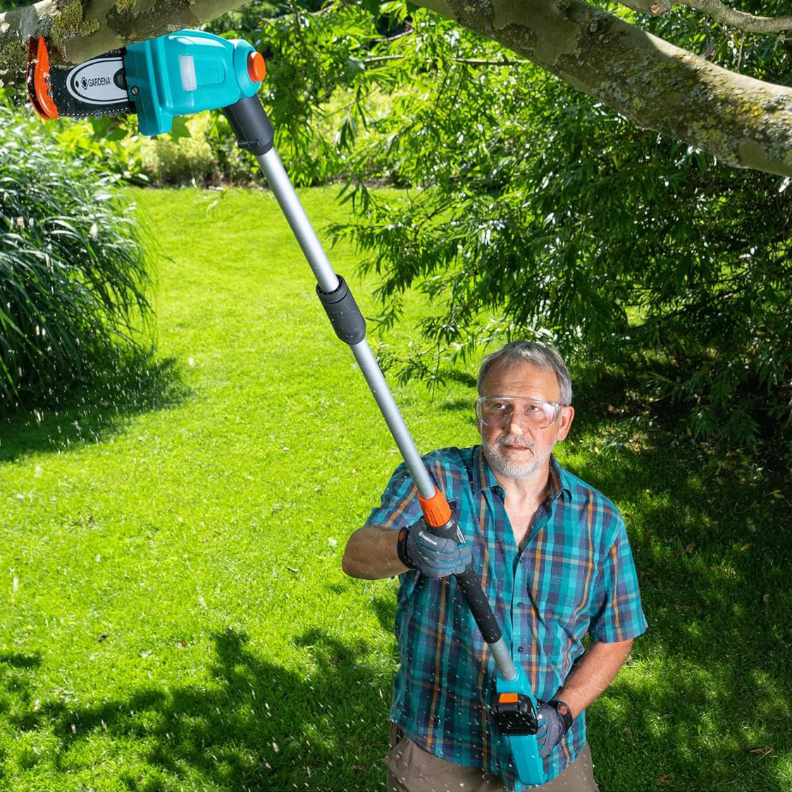 Gardena Cordless Telescopic Pruner TCS 20/18V P4A Ready-To-Use Set