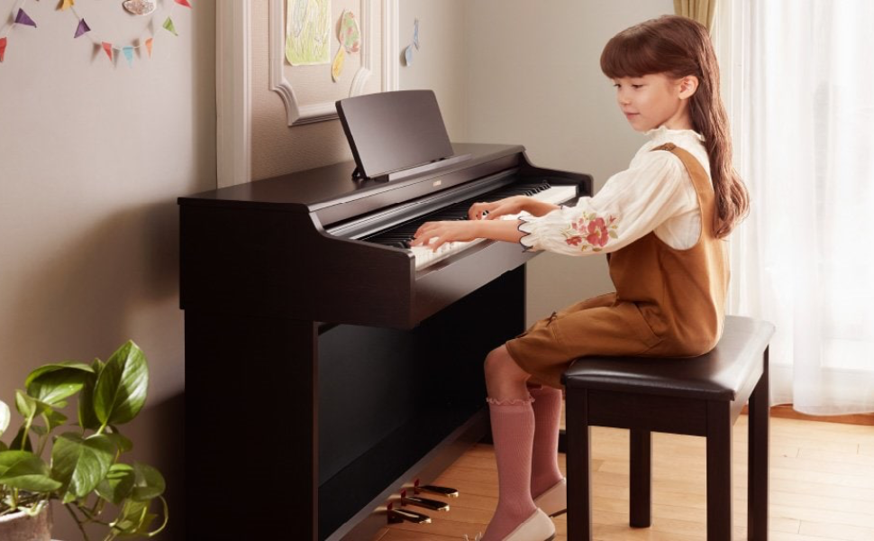 Yamaha YDP165 lifestyle image