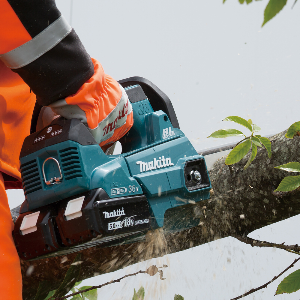 Makita Chainsaw LXT ®DUC256C