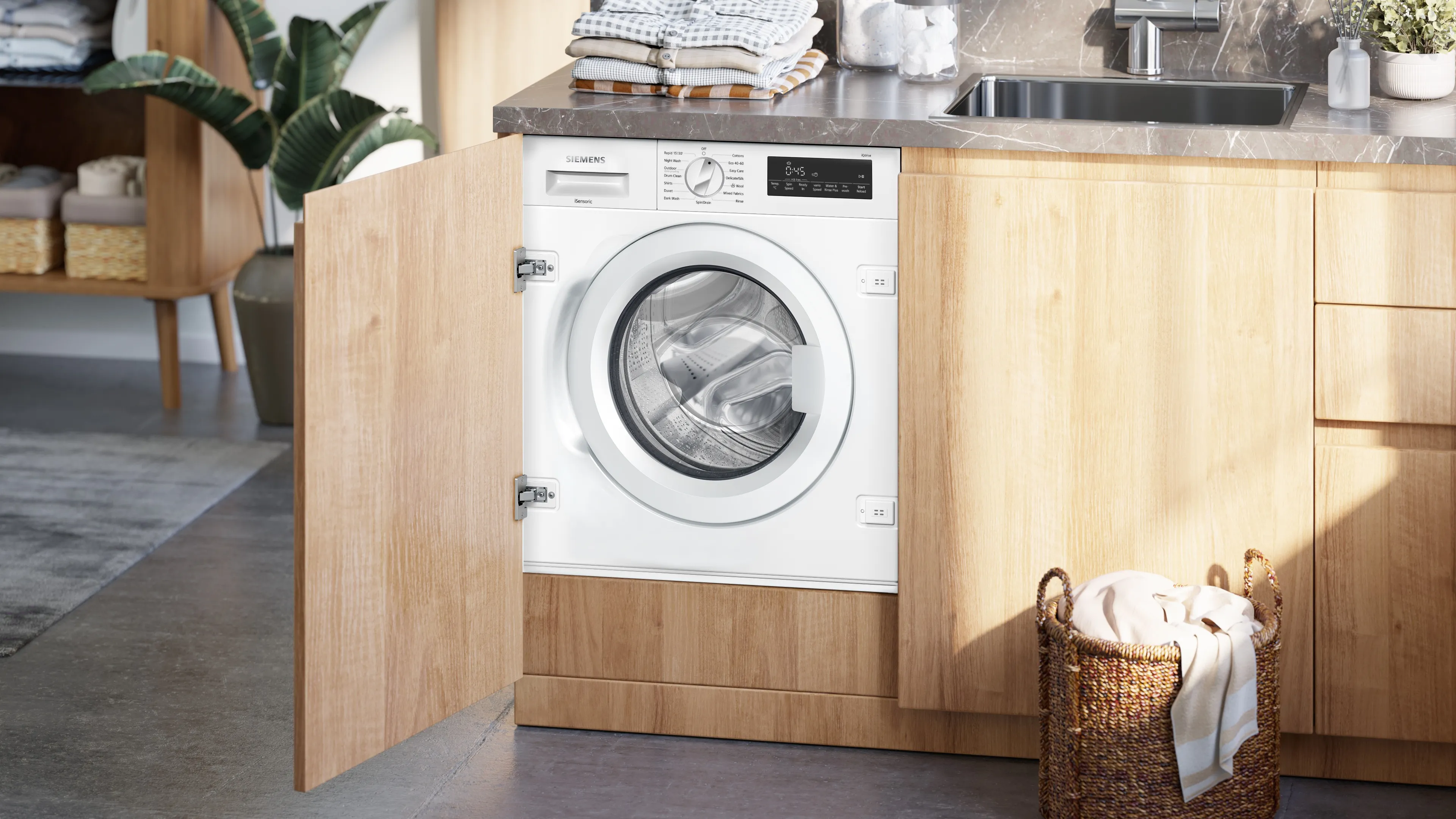 SIEMENS WI14W502GB IQ700 Built-in washing machine 8 kg 1400 rpm