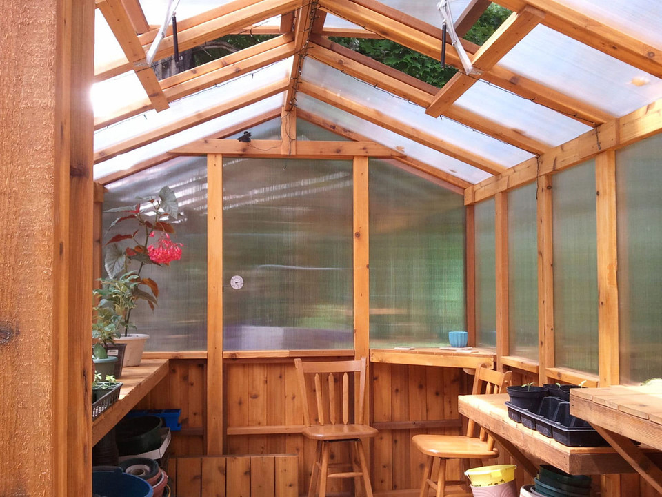 Eartheasy 8' x 12' Cedar Greenhouse