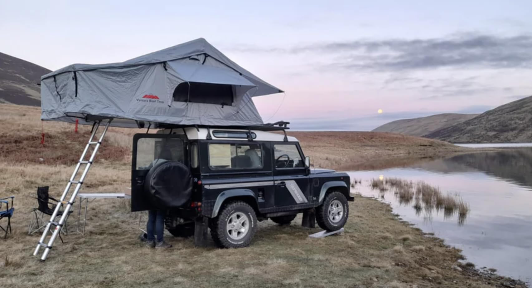 Extended Ventura Deluxe 1.4 Roof Top Tent