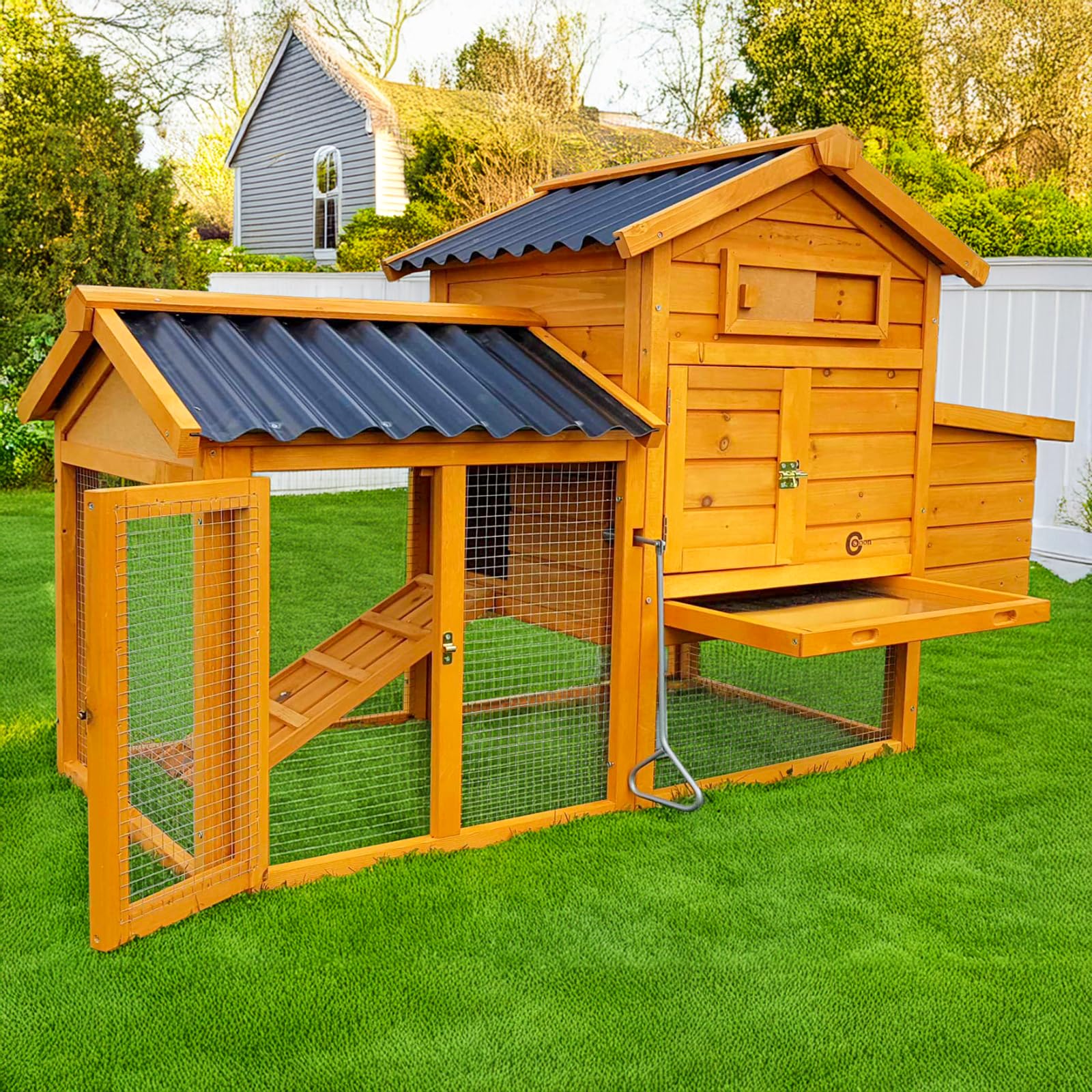 Cocoon ECO 1500 Chicken Coop + Cocoon Noah's Ark Chicken Coop