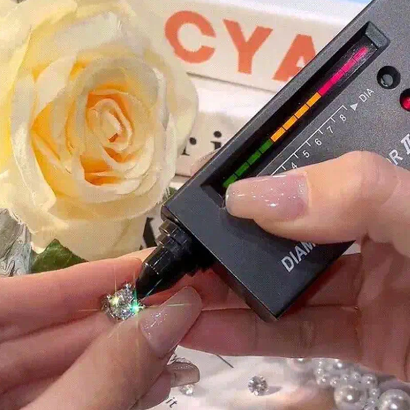 💎Timeless Elegance in Silver & Moissanite!