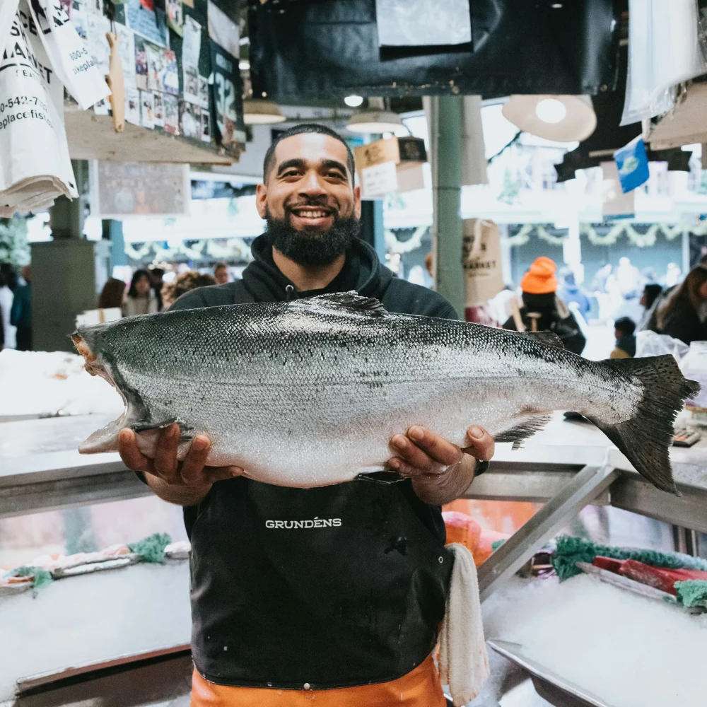 King Salmon - Whole Fish, Wild, Pacific, USA